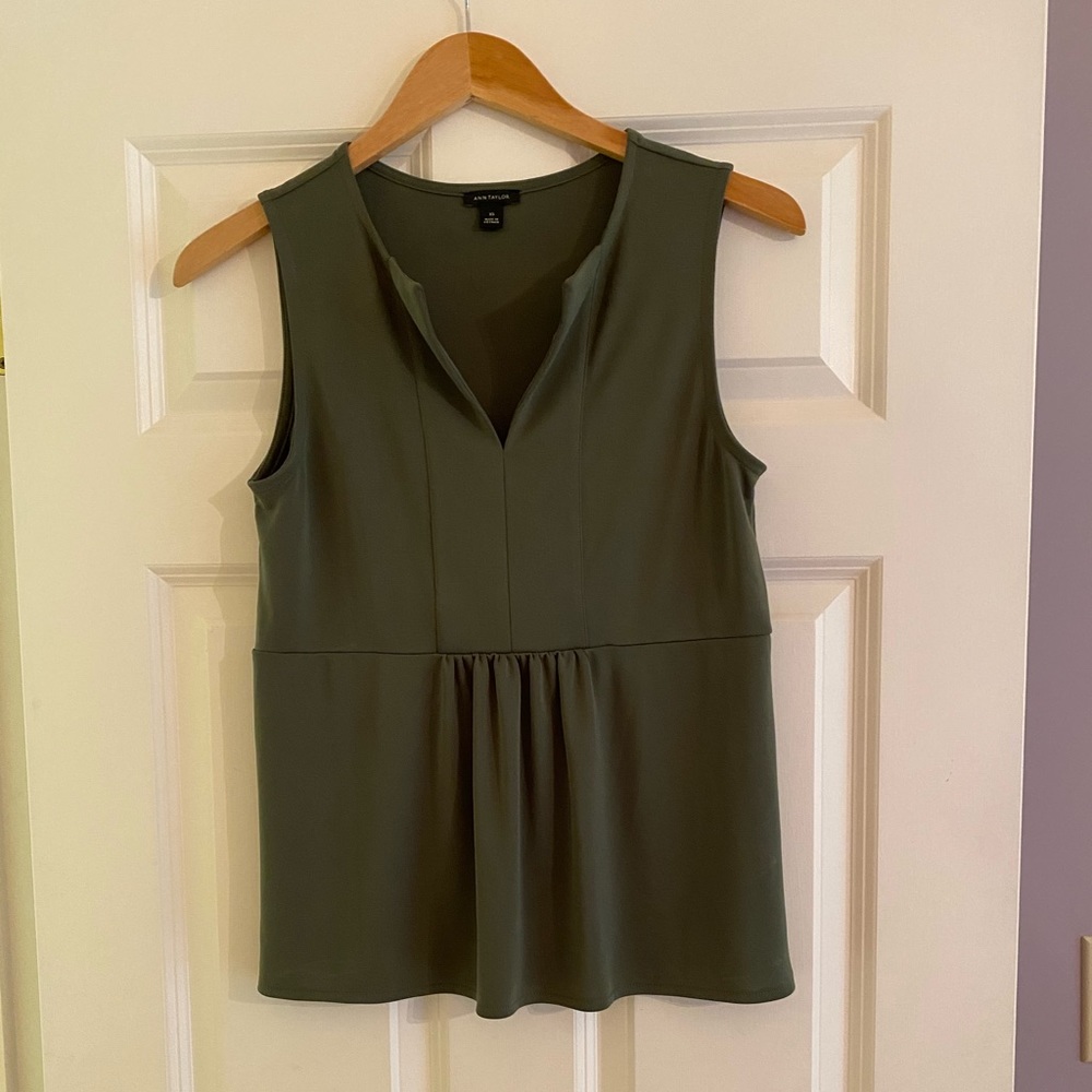 Sleeveless forest green Ann Taylor blouse